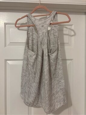 LULULEMON GRAY TANK TOP